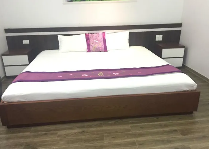Violet Lodge Hạ Long